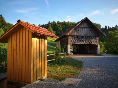 Piknik plac Pr' Jereb / Planina nad Horjulom - Logotip